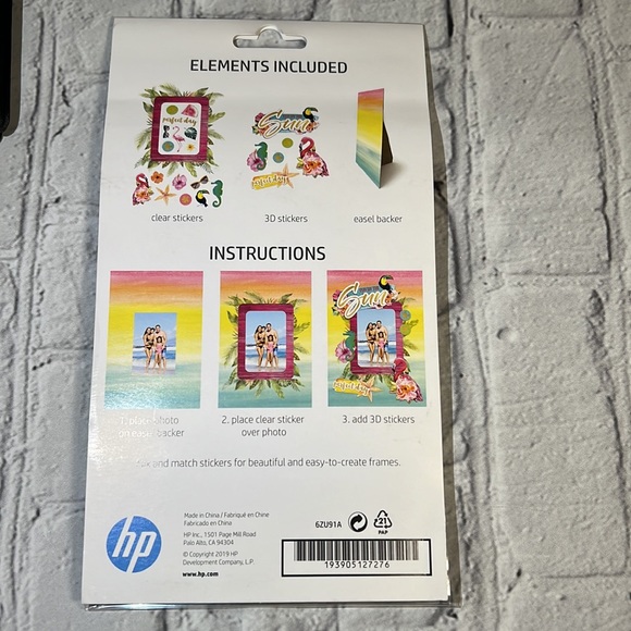 HP Moment Makers 3D Sticker Frames + Mini Album + Wall Hanging Garland - Picture 7 of 12
